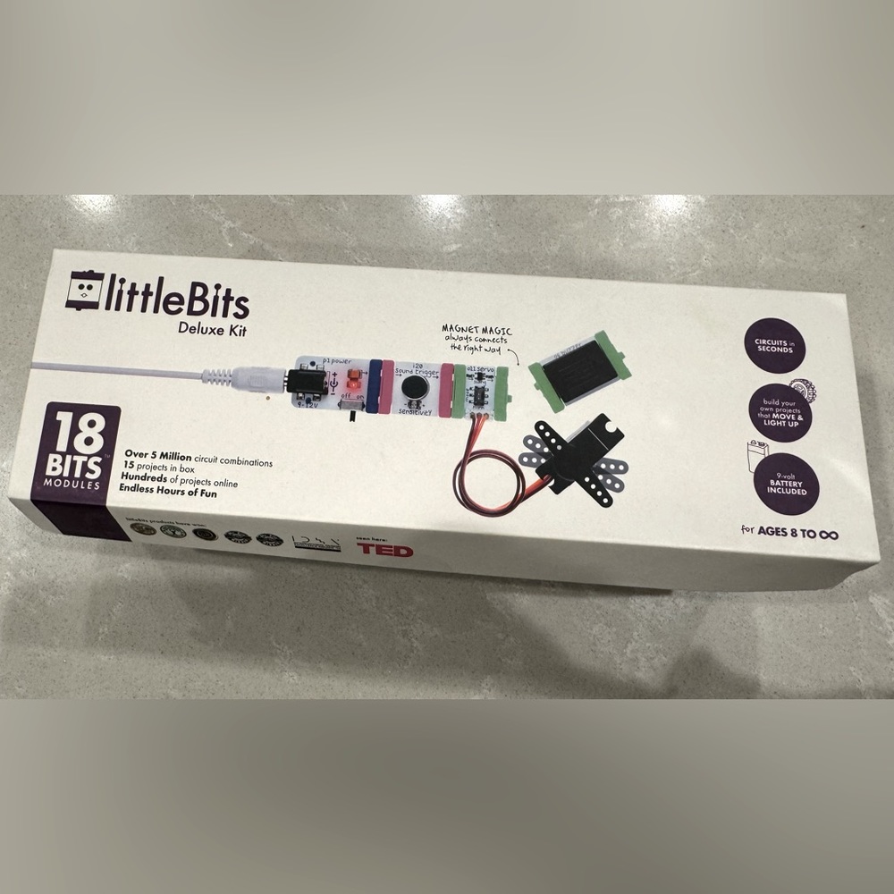 Little Bits Deluxe Circuit Kit and STEM Toy Ages 8+